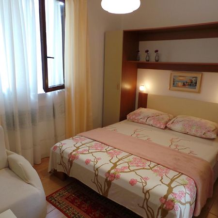 Apartments Barbara Пореч Экстерьер фото
